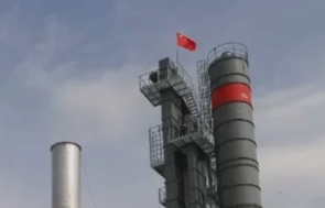 DGX4000D асфальт араластыру зауыты Синьяндағы құрылыс алаңында орнатылуда